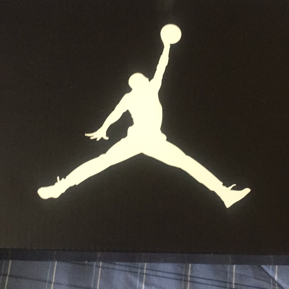Michael Jordan - image 4